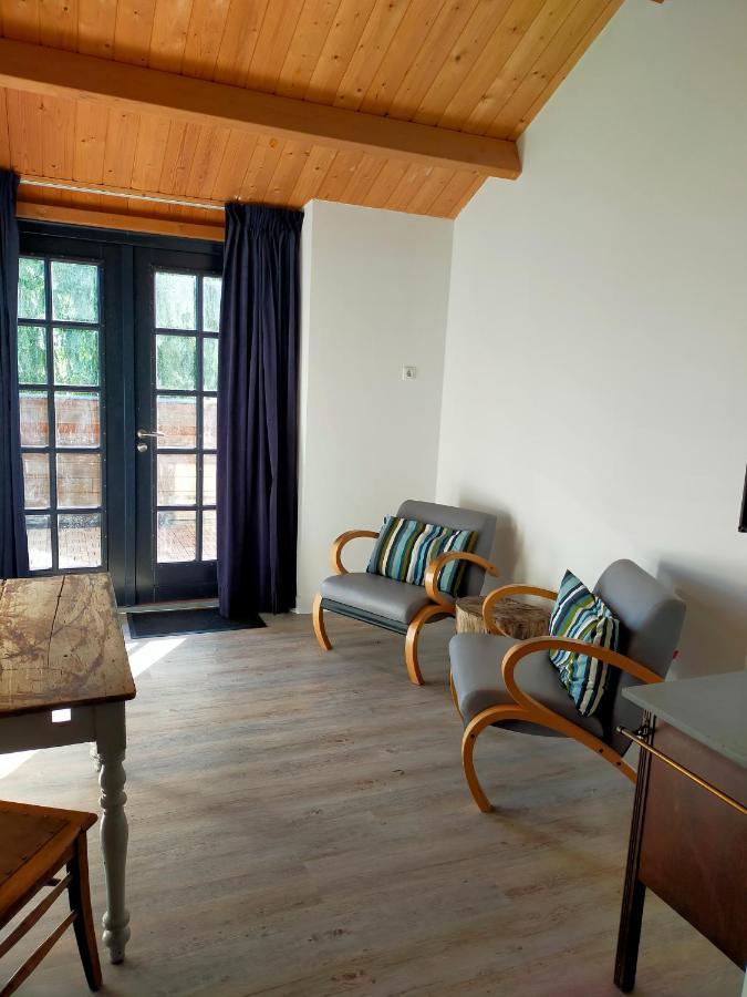Aan De Molenberg Bed & Breakfast Broekhuizen  ภายนอก รูปภาพ