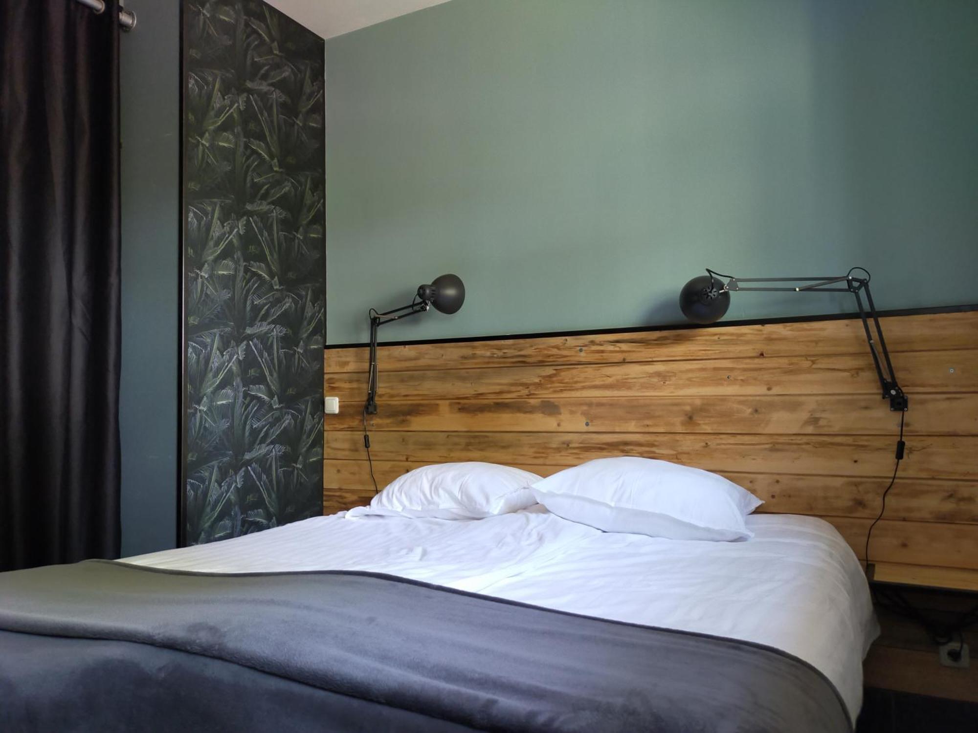 Aan De Molenberg Bed & Breakfast Broekhuizen  ภายนอก รูปภาพ