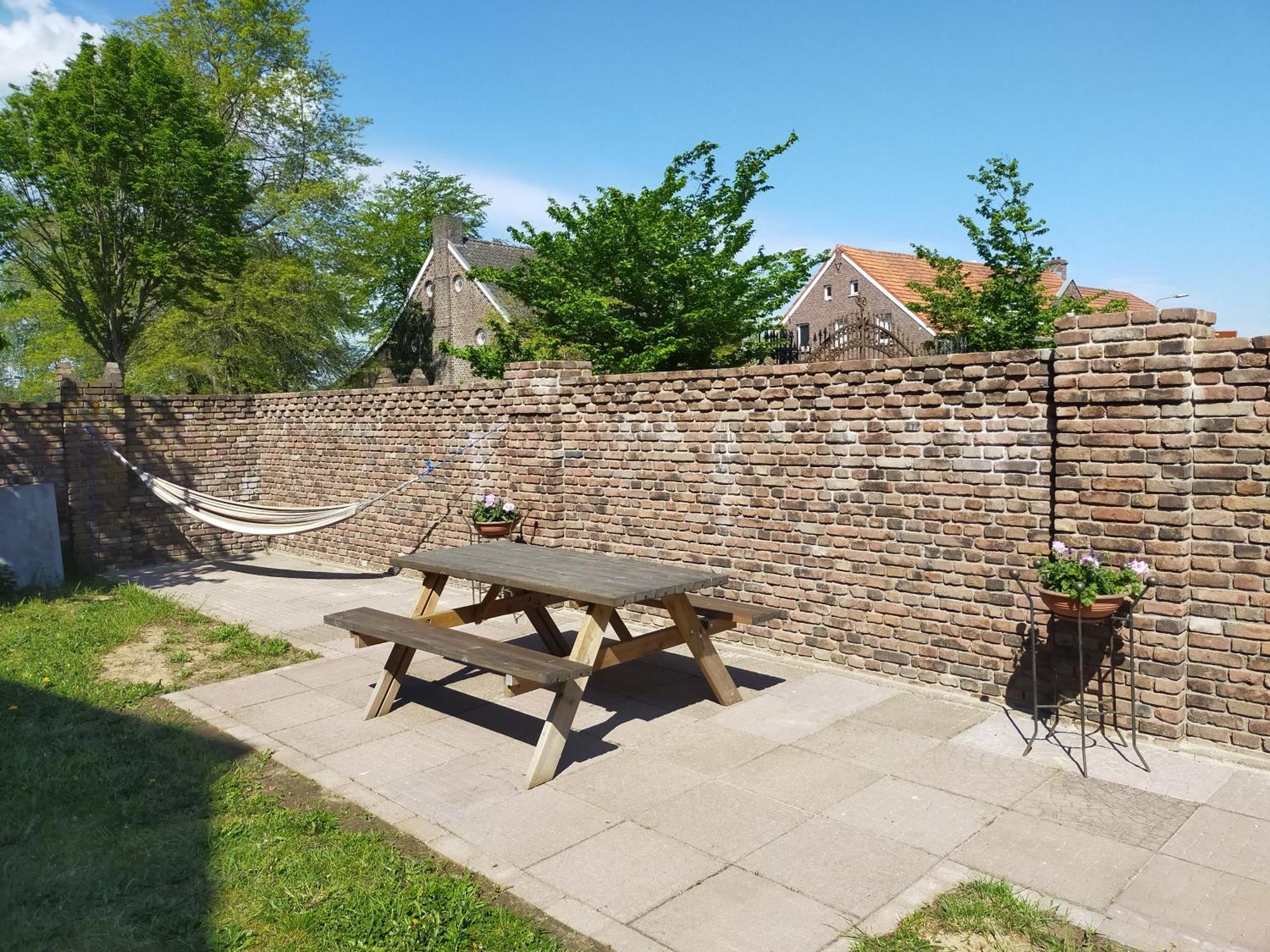 Aan De Molenberg Bed & Breakfast Broekhuizen  ภายนอก รูปภาพ